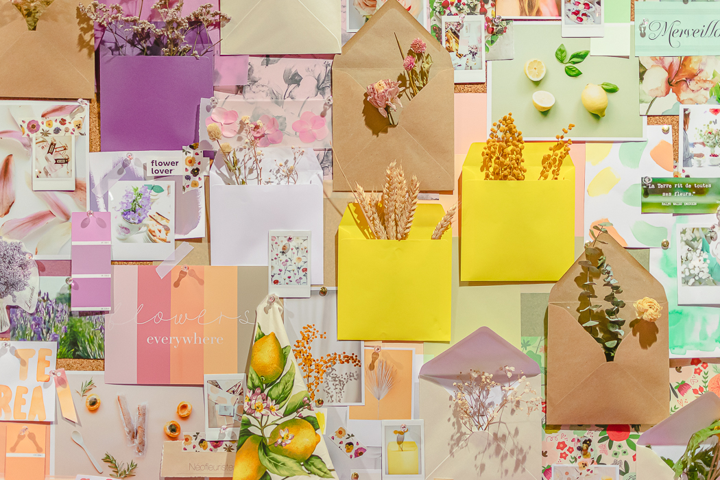 Moodboard artistique fleuri et pastel pour l'exposition de moodboards dans le salon création et savoir faire.